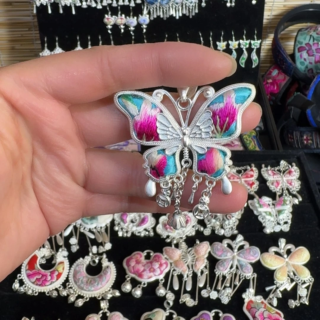 织绣民族风刺绣项链