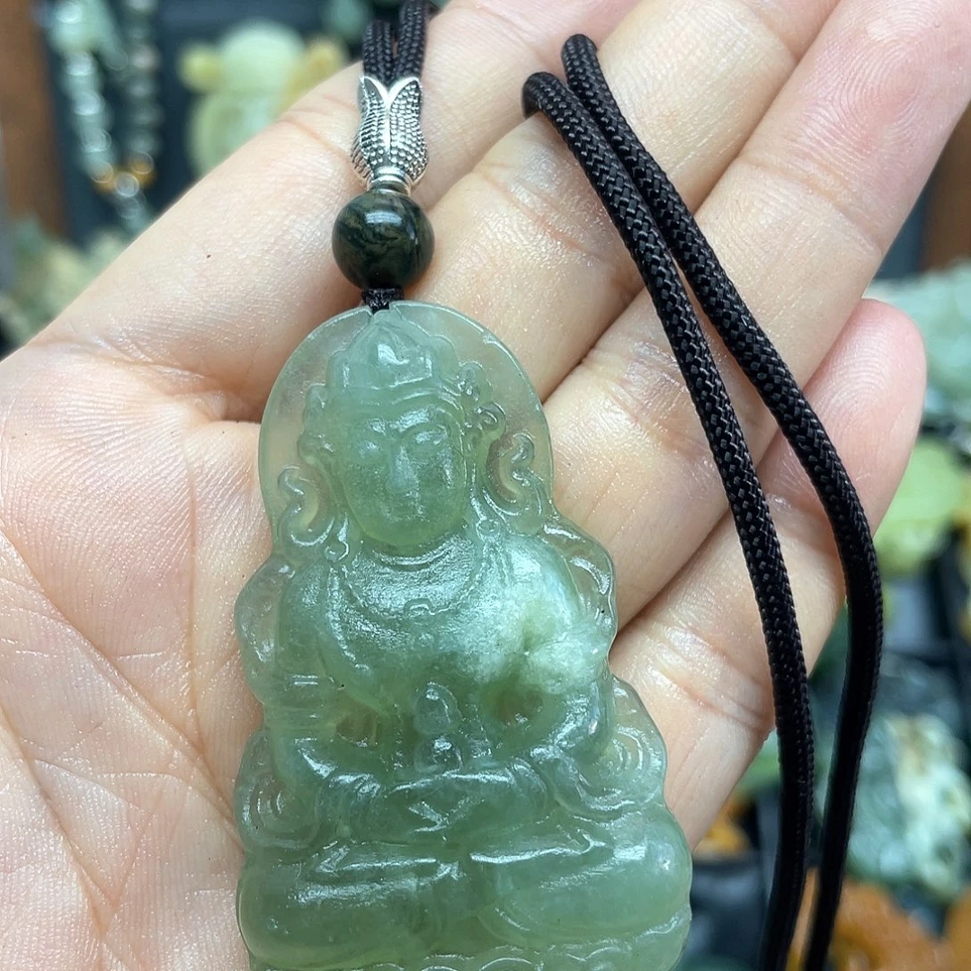未镶嵌蛇纹石玉颈饰