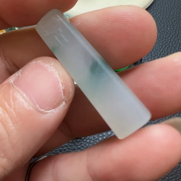 定制翡翠未镶嵌无事柱