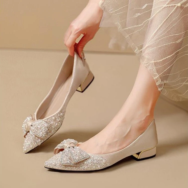 尖头新款手工重工钻石平底鞋气质气质百搭软底温柔浅舒适百搭粗跟