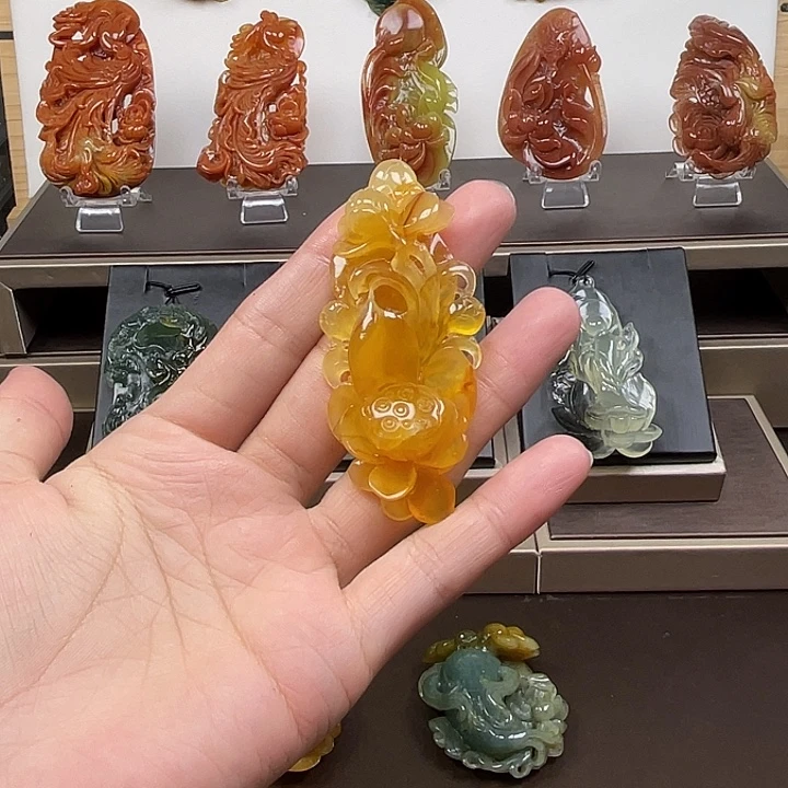 安****蛇纹石玉未镶嵌吊坠(不含链)