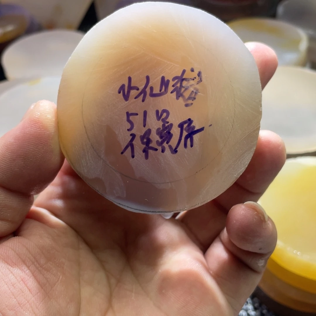 定制玛瑙小**?天然玛瑙定制手镯