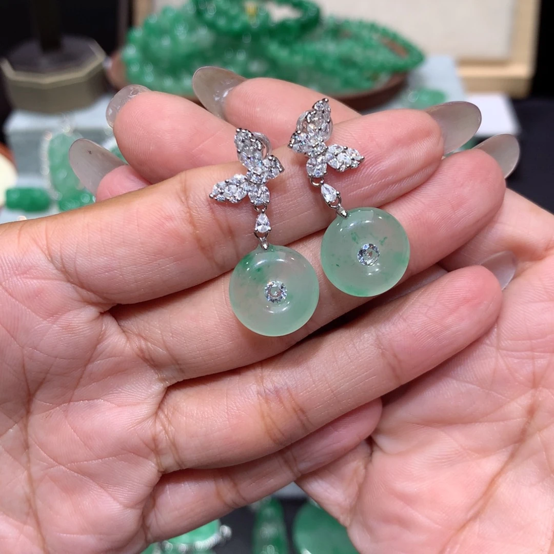 颈饰银S925镶嵌石英质玉（非洲翠）