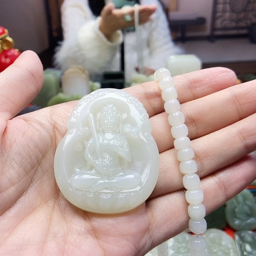 颈饰未镶嵌和田玉大****售