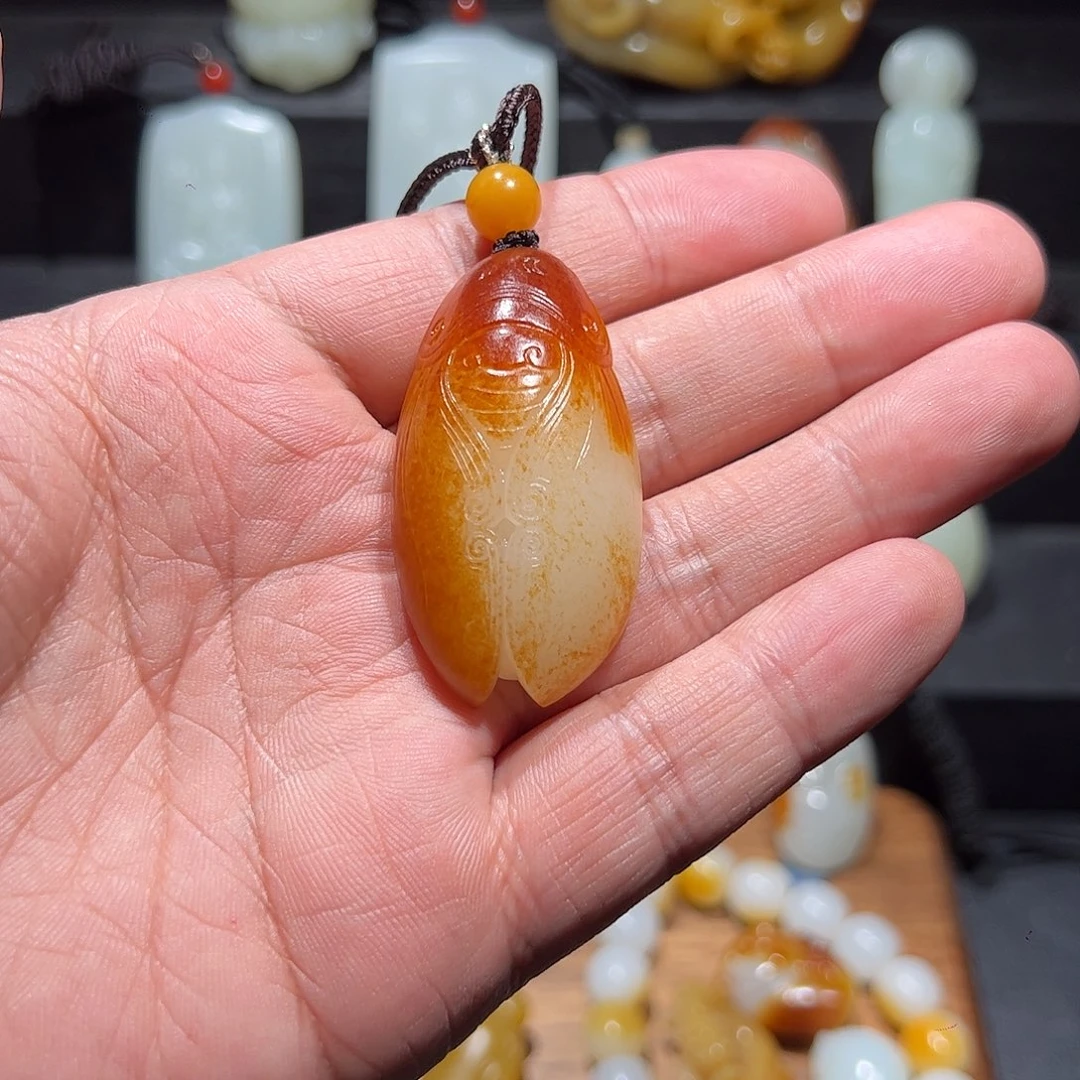 颈饰未镶嵌和田玉小****琪