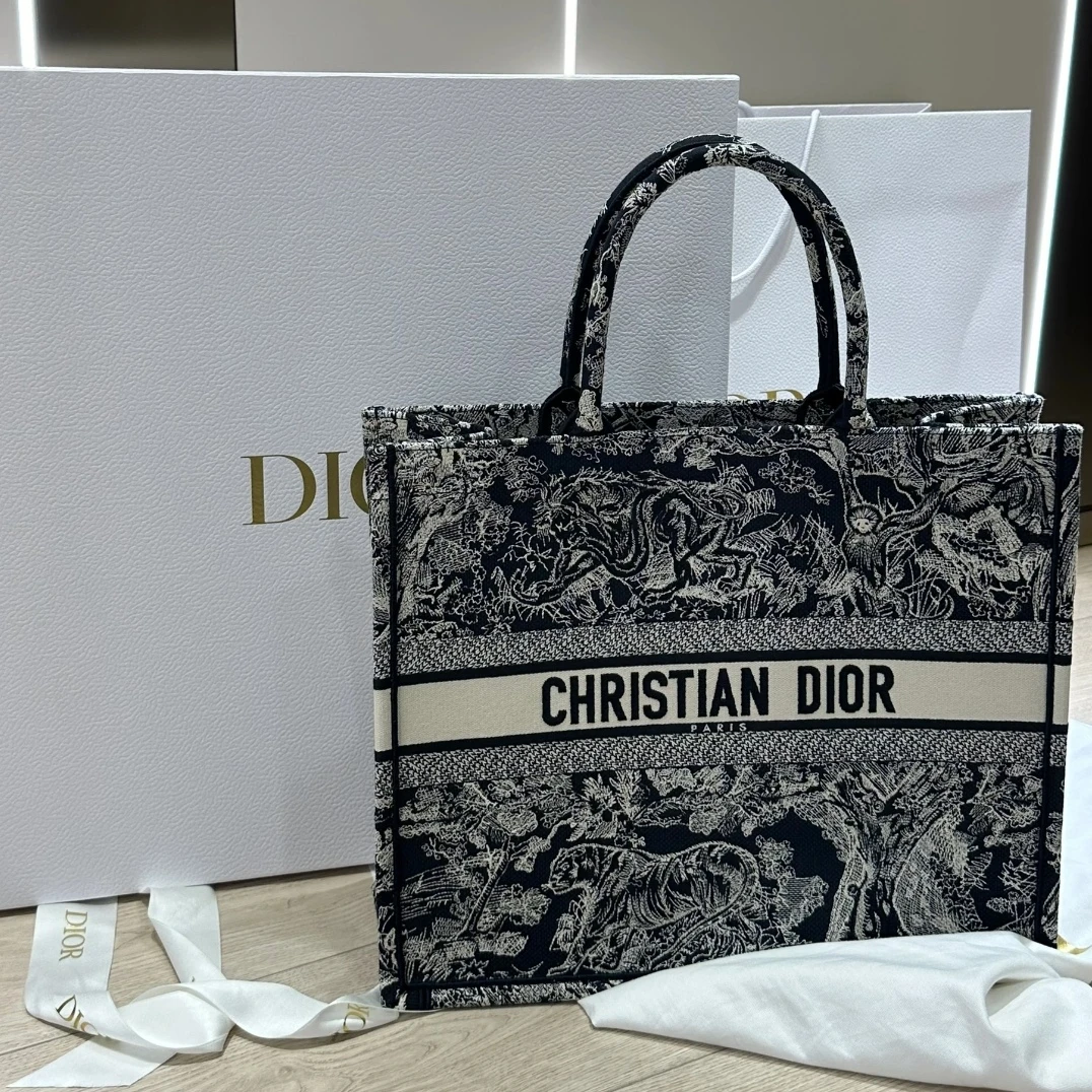 95新 DIOR/迪奥 Dior黑白动物园中号托特包 25050033-03