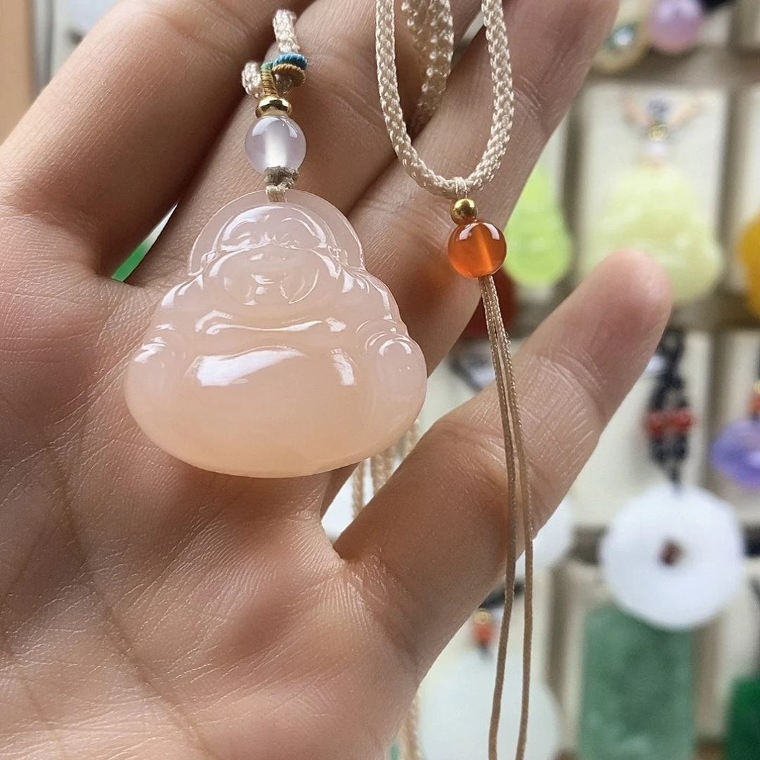 欣***^颈饰未镶嵌石英质玉