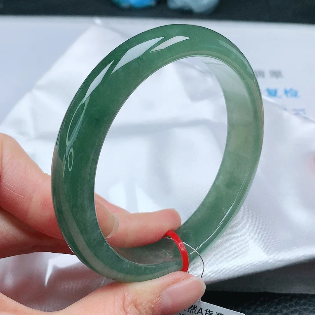 翡翠手镯未镶嵌62➕圈