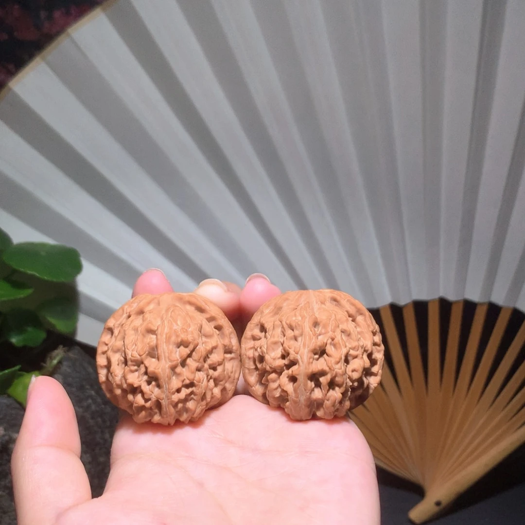 文玩核桃吊坠苹果园狮子头052711