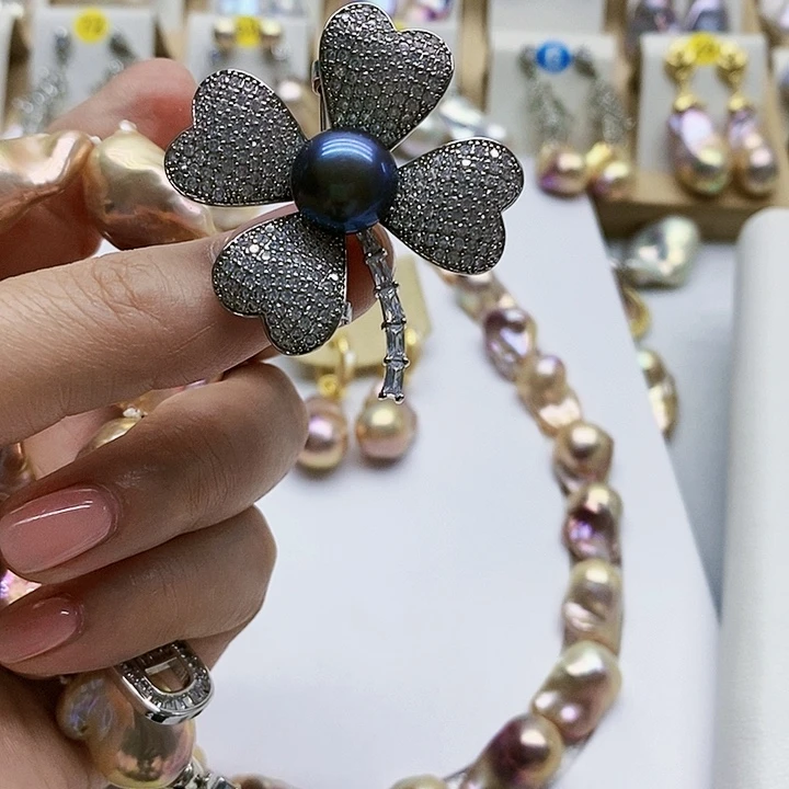 银S925镶嵌淡水珍珠耳饰盈