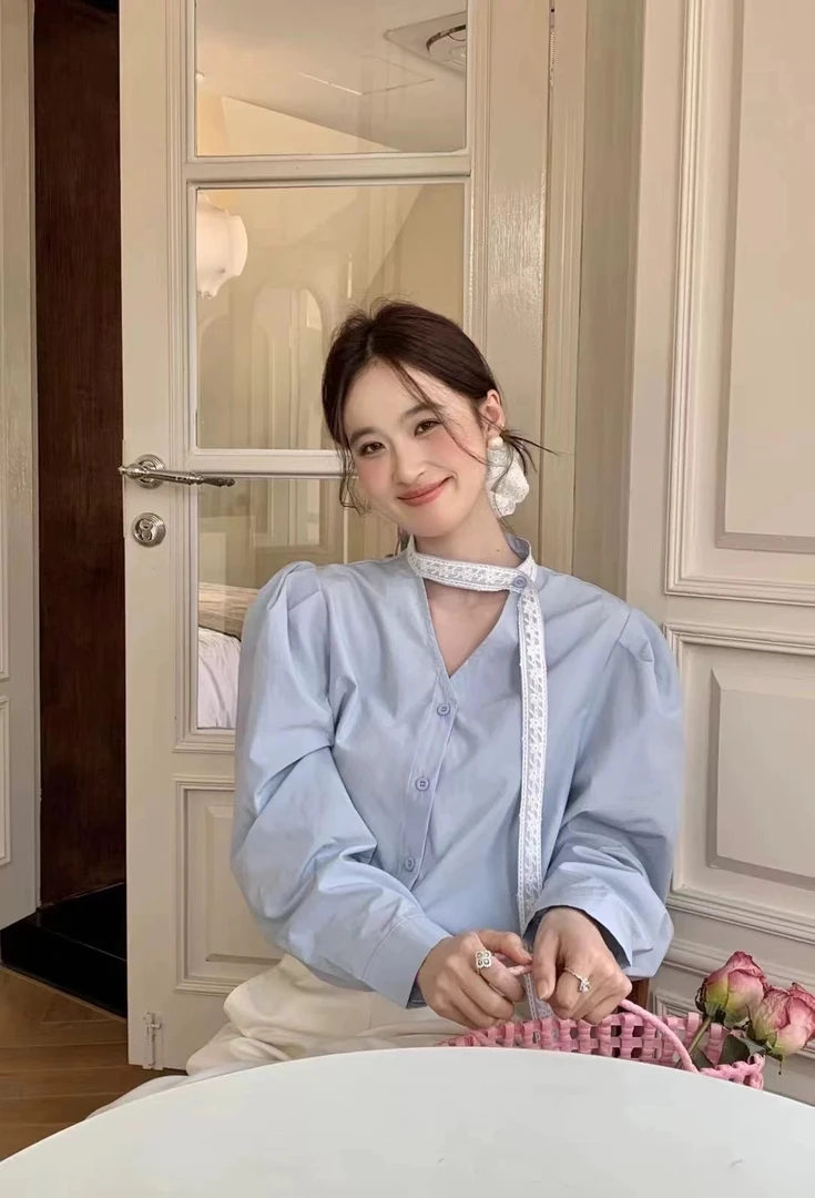 法式蕾丝飘带v领长袖衬衫女早春2025新款设计感小众衬衣气质上衣