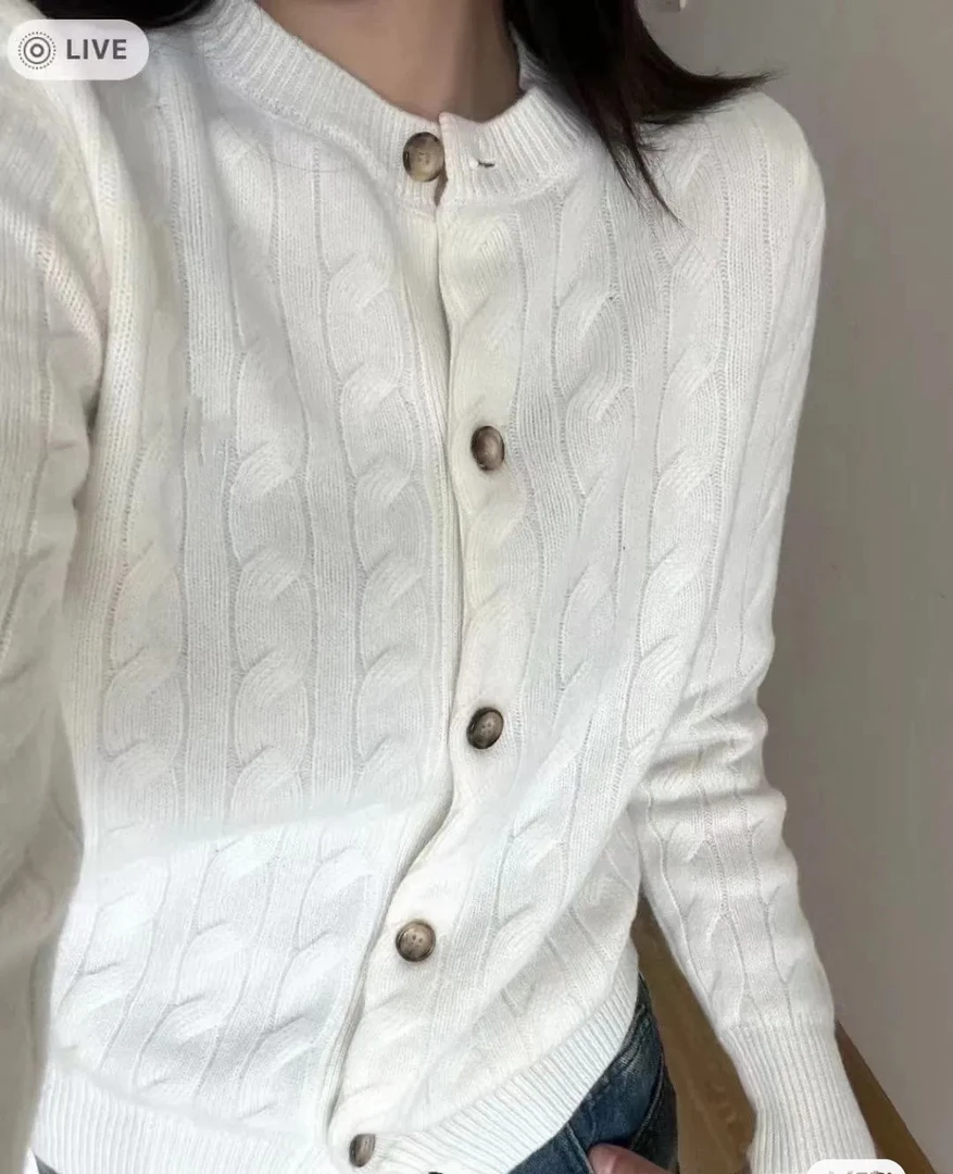 【豆乐推荐】秋冬款小马麻花复古圆领小香风针织开衫