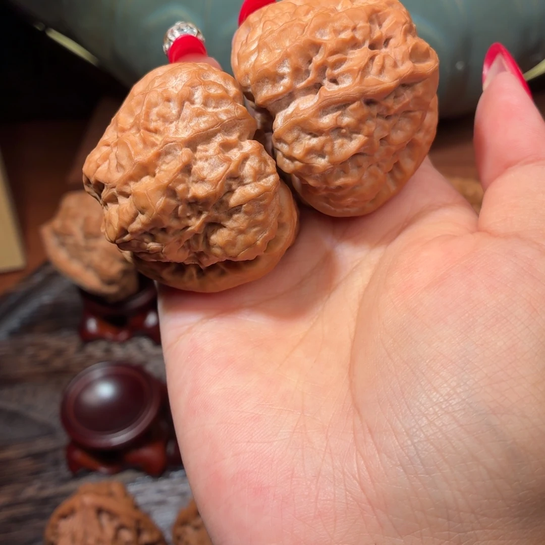 怀***岁文玩核桃吊坠全品46-45-37