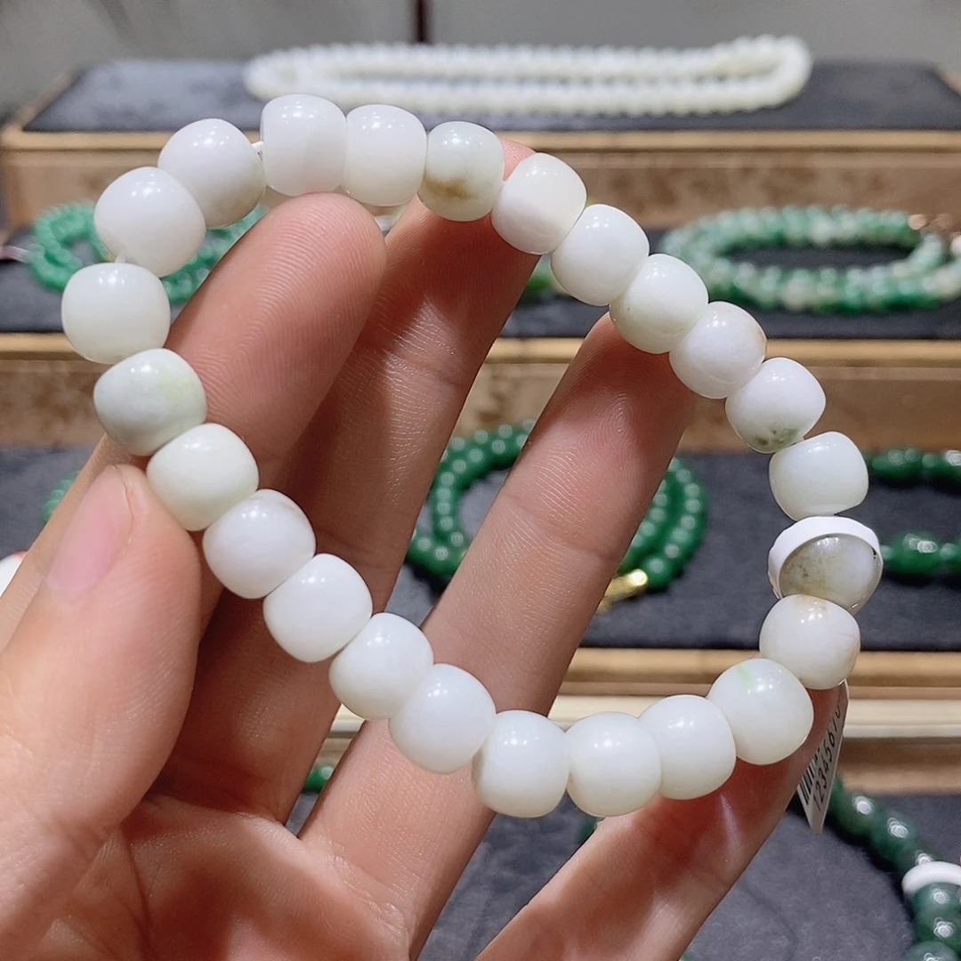 独山玉未镶嵌手串