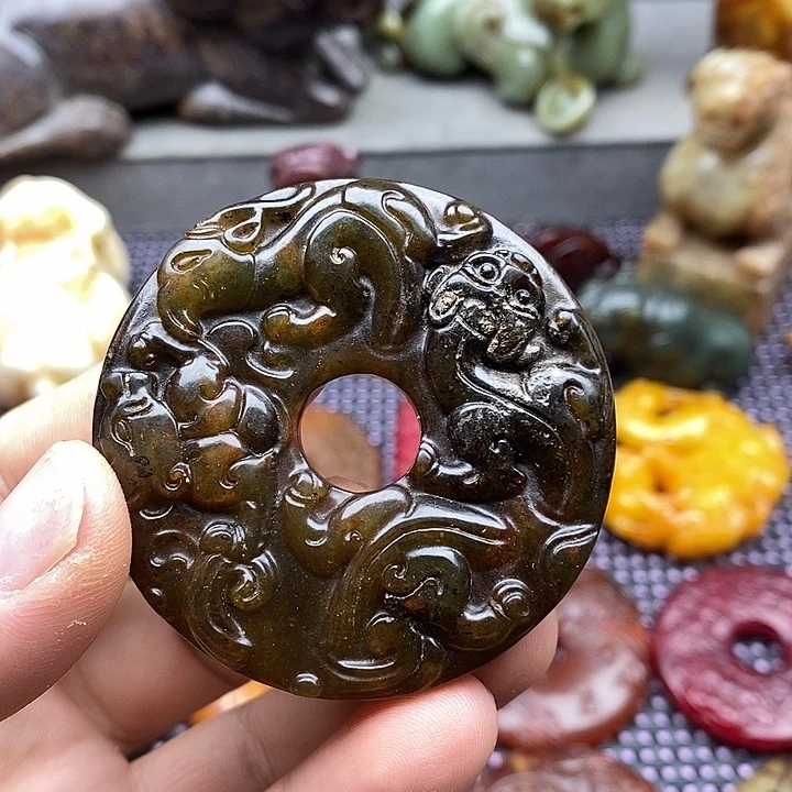 蛇纹石玉合金颈饰