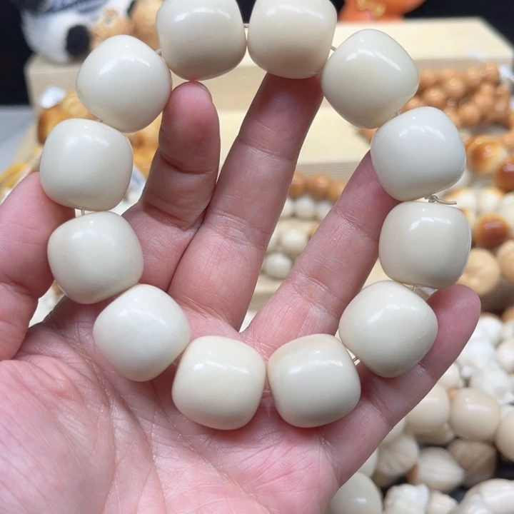 菩提根/象牙果手串2-12-43 大白桶珠 微瑕