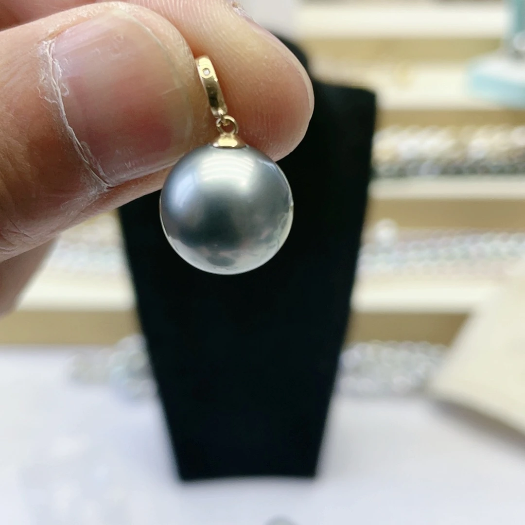 海水珍珠颈饰18K金镶嵌