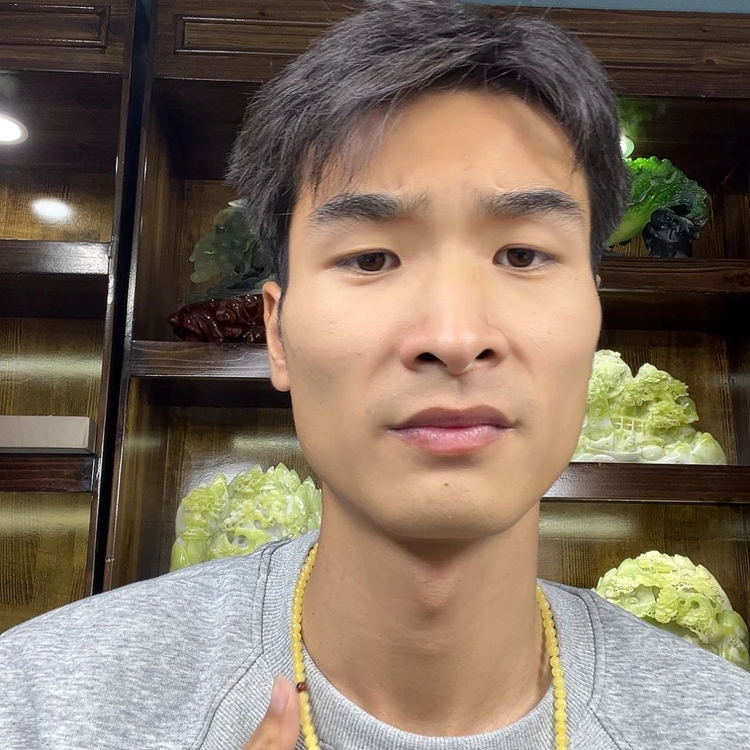 琥珀颈饰未镶嵌多样性