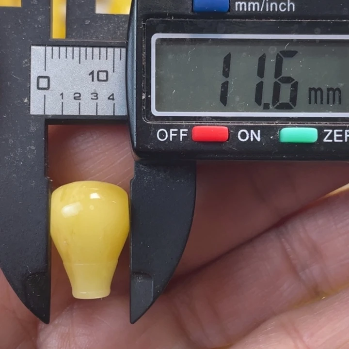 蜜蜡未镶嵌裸石6杂