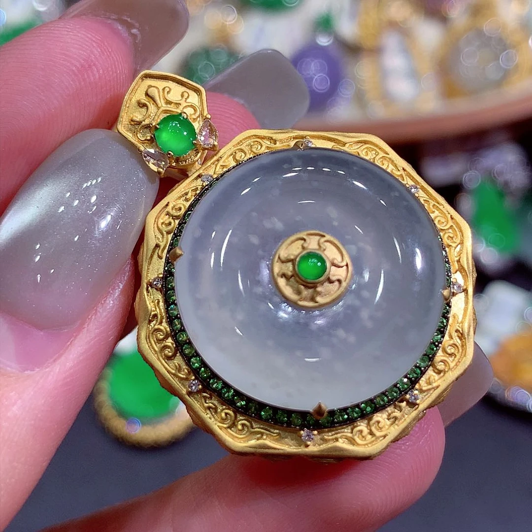 吊坠(不含链)18K金镶嵌翡翠