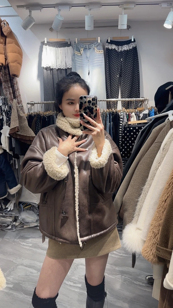 短外套女透气厚款冬季休闲毛领女士保暖秋冬百搭网红时尚