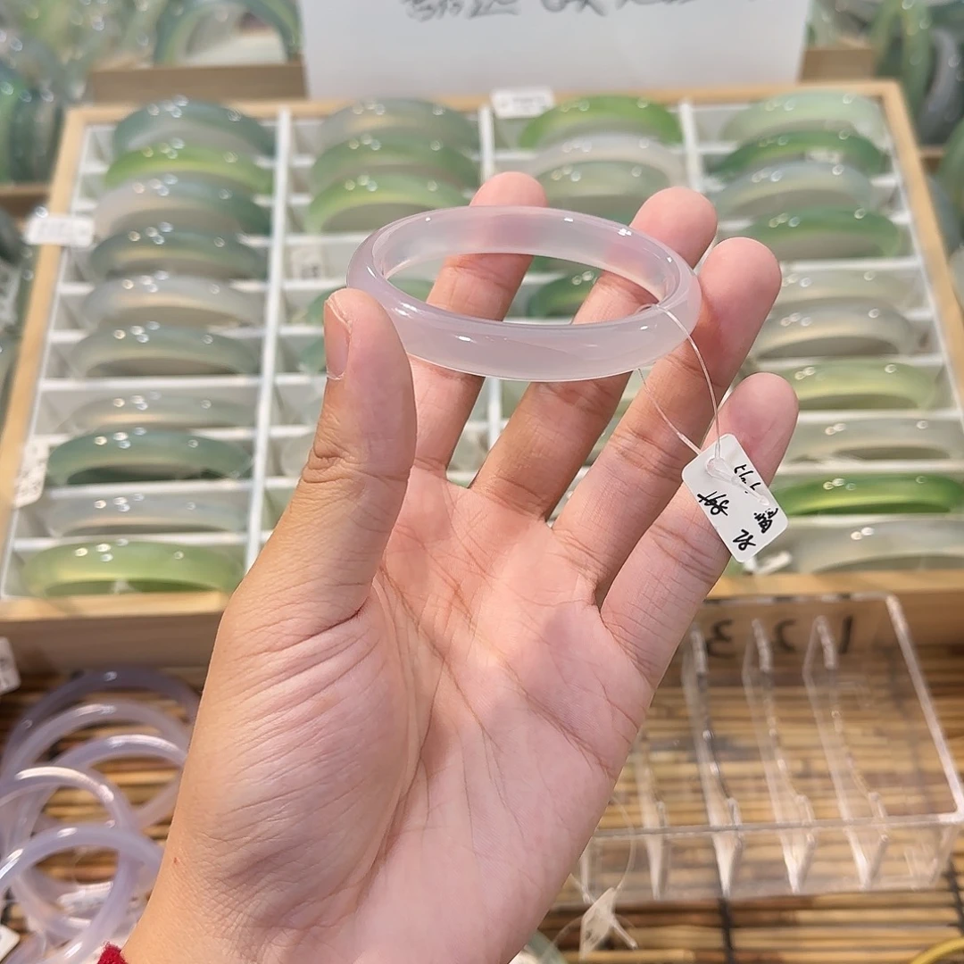 玛瑙/玉髓未镶嵌手镯圈口56.6