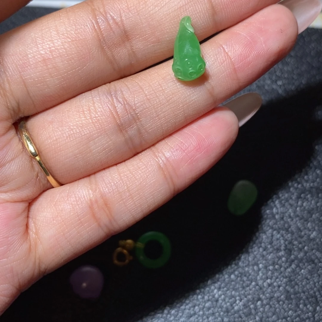 翡翠散珠无镶嵌15