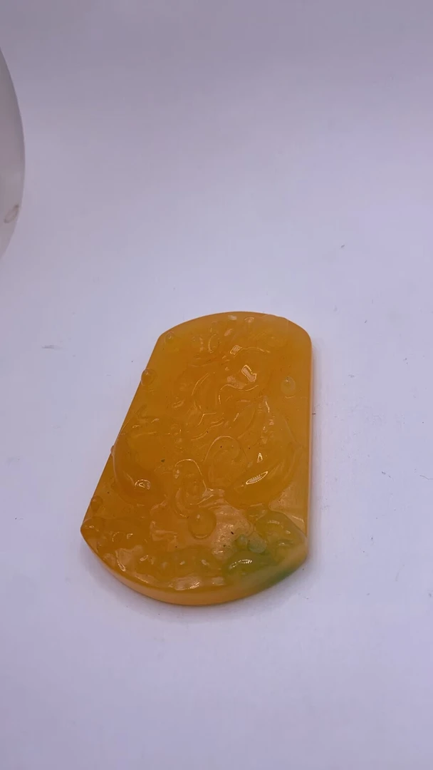 YY59【邂逅翡翠高冰吊坠，冰透绿意，开启浪漫时光】