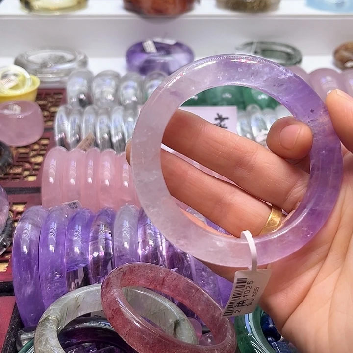 水晶手镯未镶嵌61口