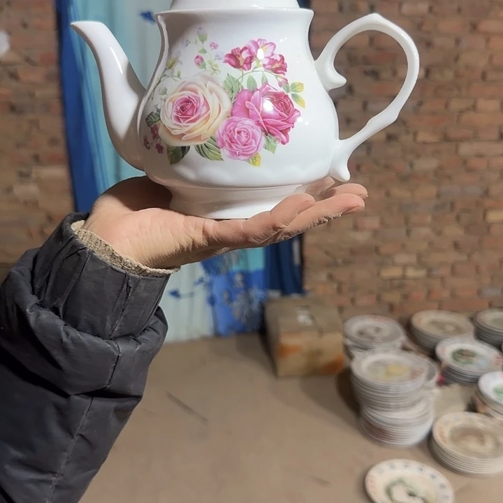 库存微瑕多空茶壶