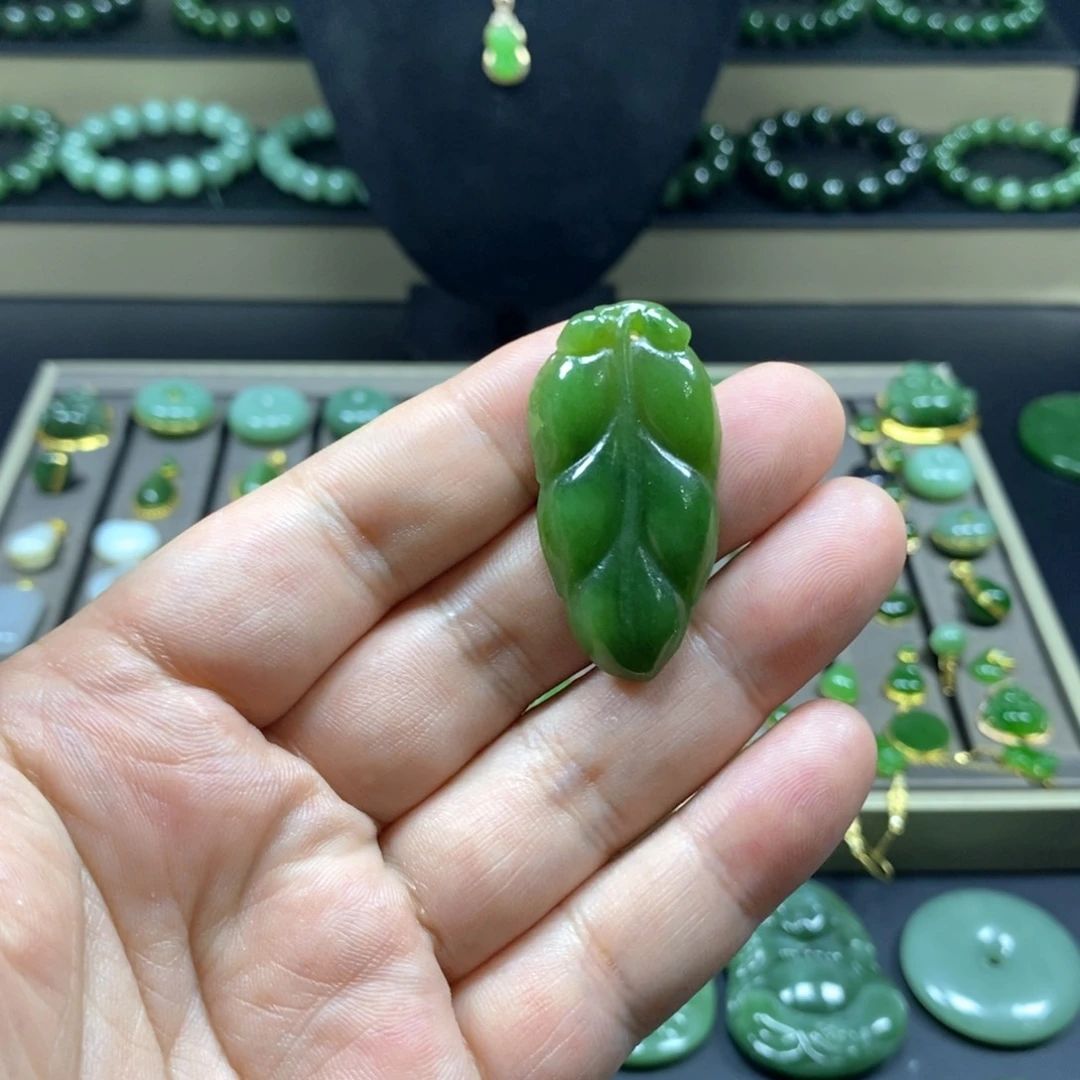 吊坠(不含链)未镶嵌和田玉（碧玉）