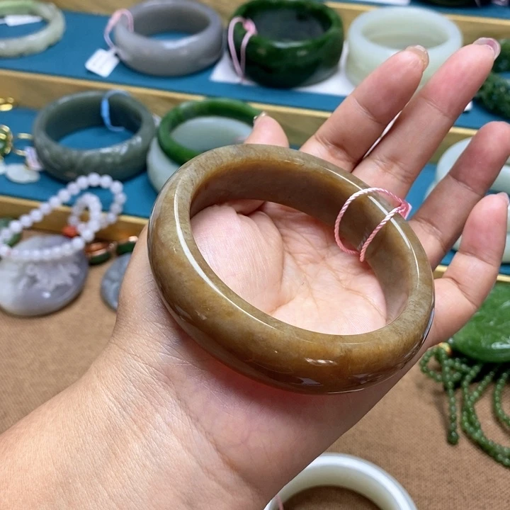 和田玉手镯66圈口33未镶嵌