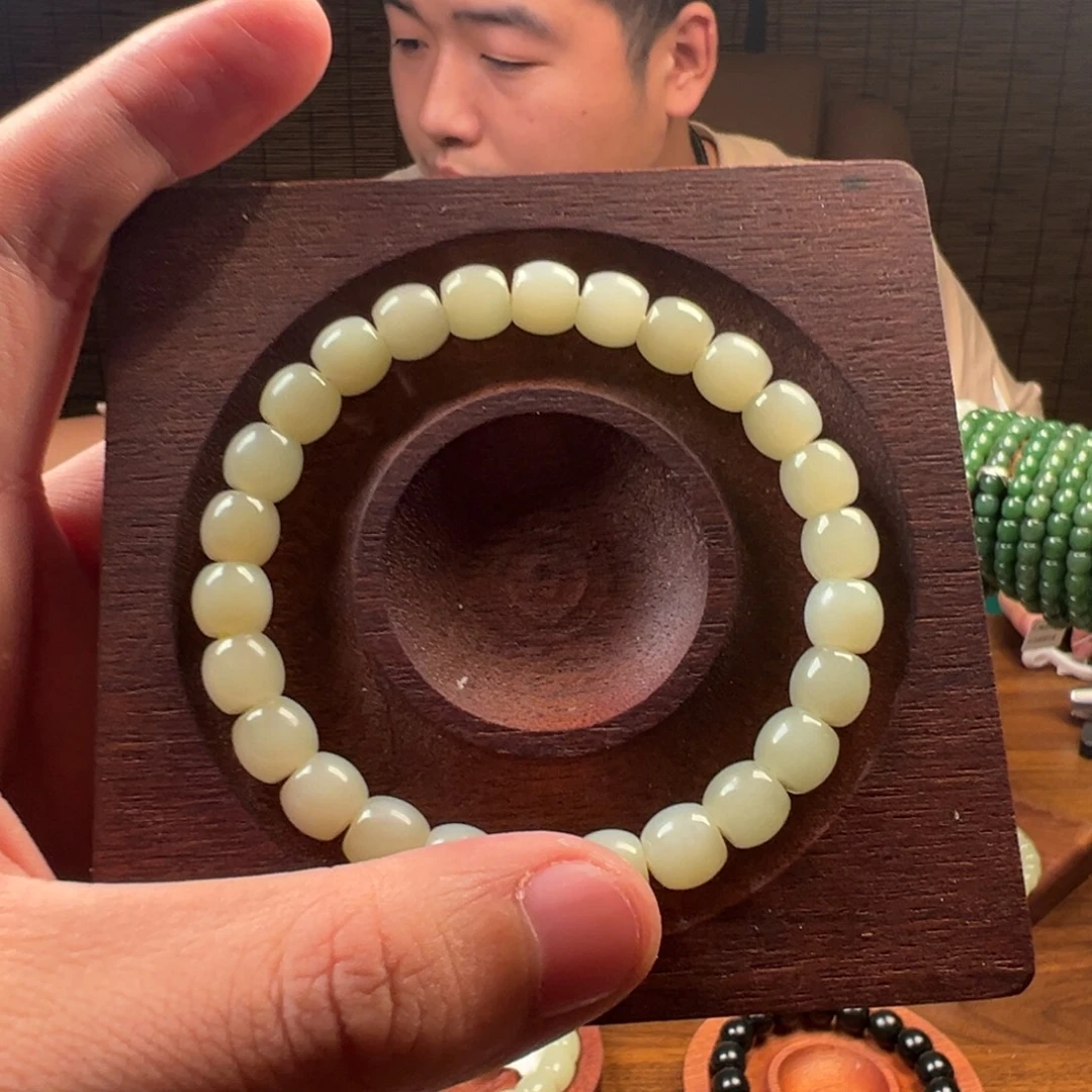和田玉未镶嵌手链