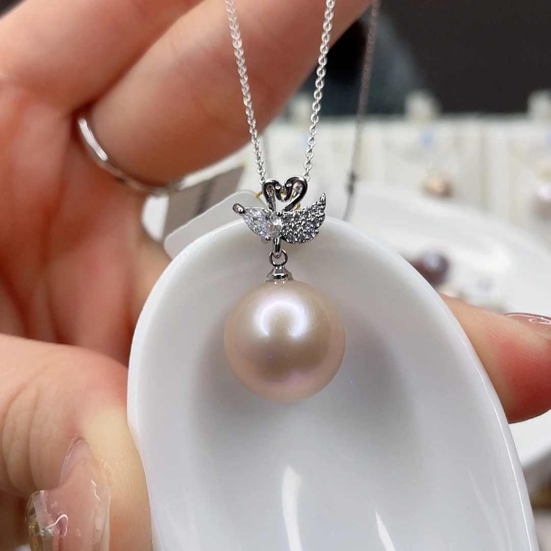 淡水珍珠吊坠(赠链)未镶嵌