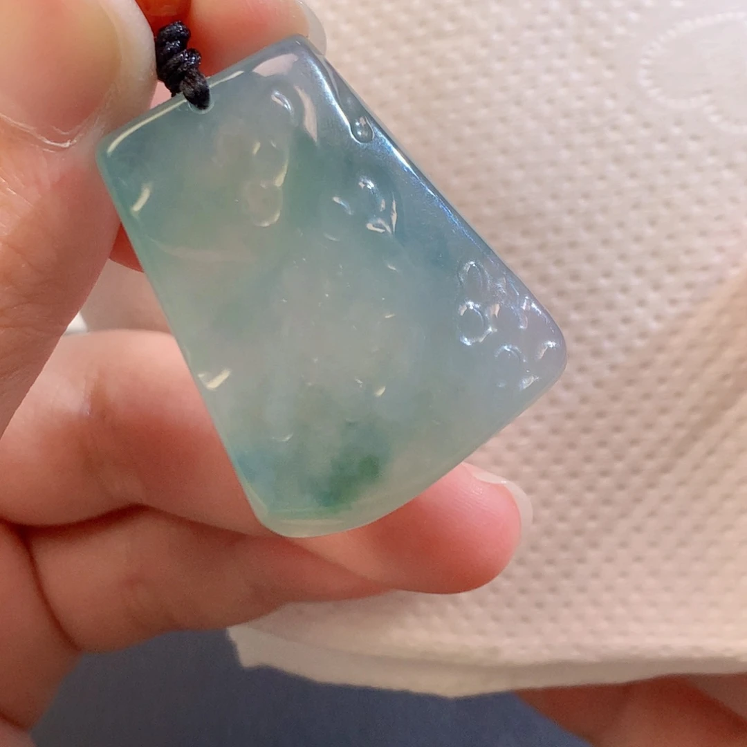 翡翠未镶嵌吊坠(不含链)975