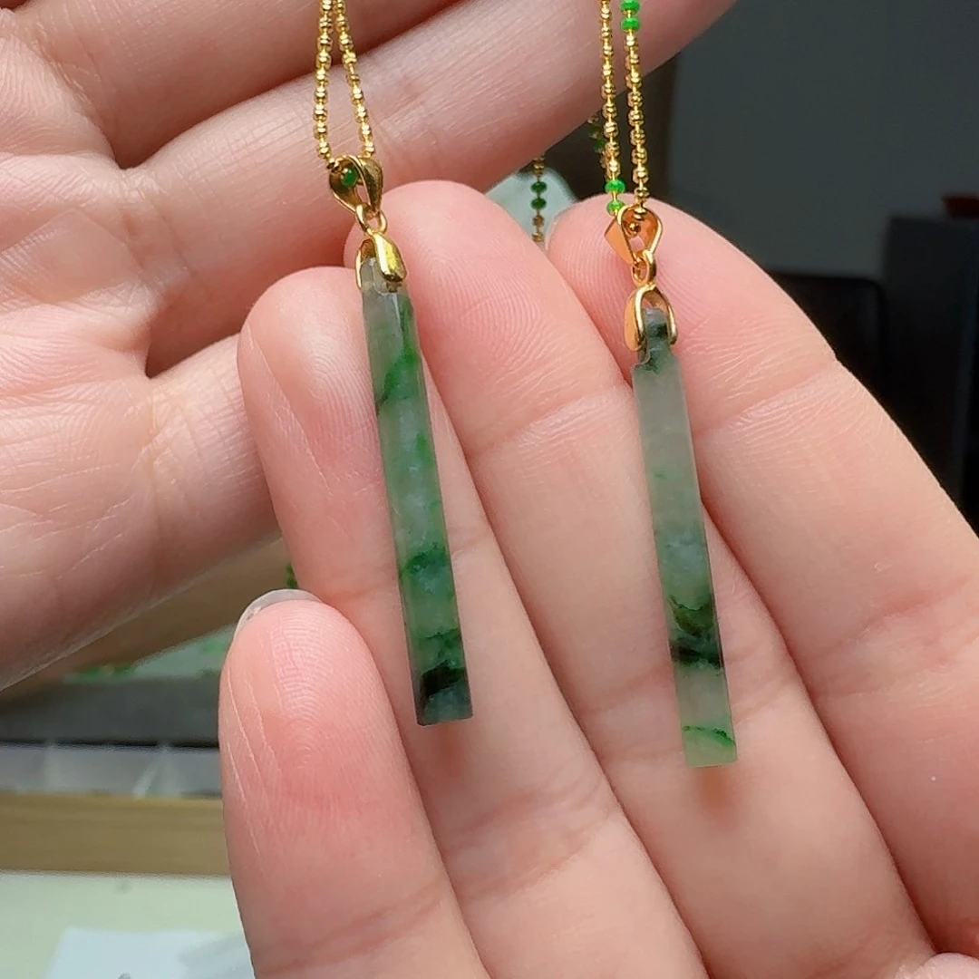 翡翠银S925镶嵌吊坠(赠链)多样性发货其一