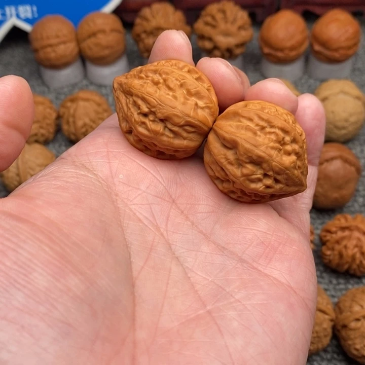 文玩核桃把件…………