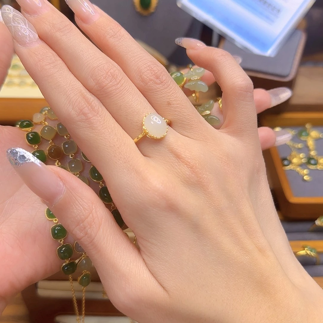 和田玉戒指银S925镀金镶嵌