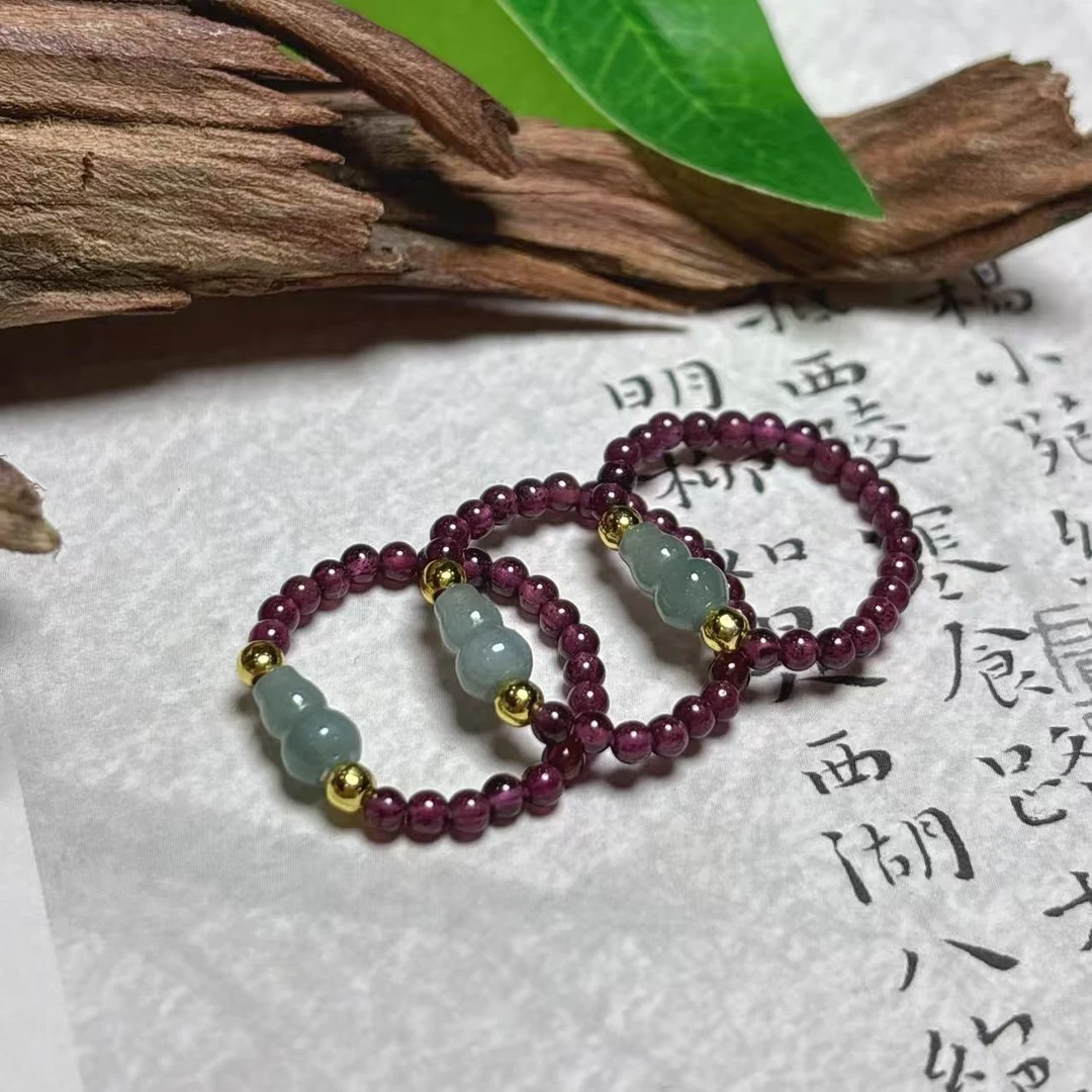 《铁头老猪》XYZ124天然石榴石设计款葫芦戒指多样性发其一