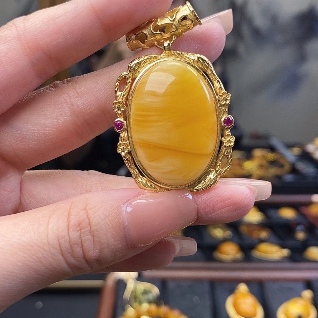 琥珀未镶嵌裸石成品