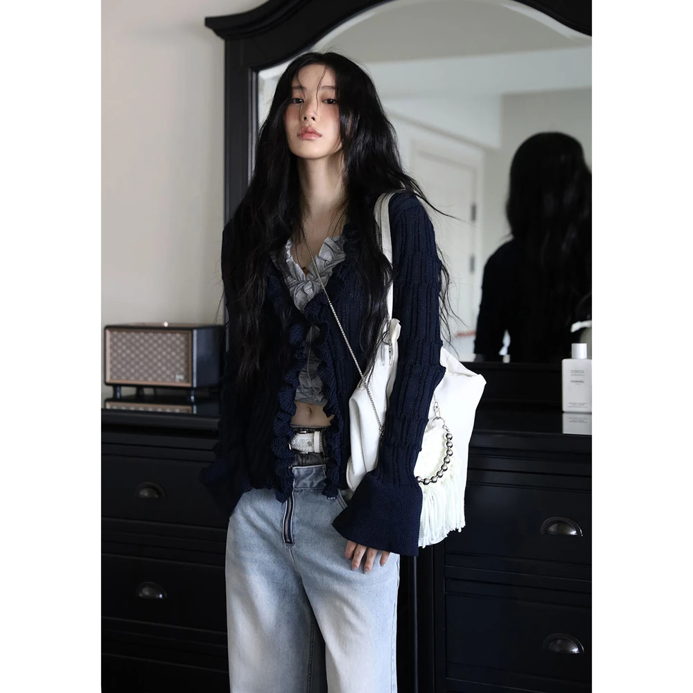 荷叶边立体玫瑰花长袖t恤女早秋甜辣妹短款修身显瘦打底上衣小衫