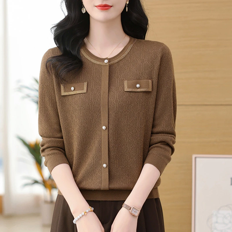 妈妈打底衫春秋薄款羊毛针织长袖上衣春装2025年新款女装中年毛衣
