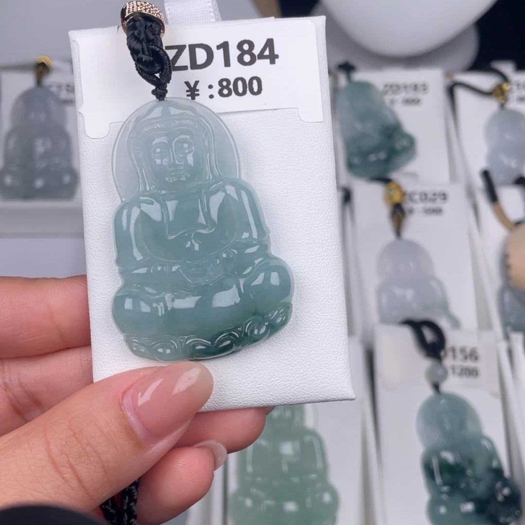 翡翠未镶嵌颈饰zd184