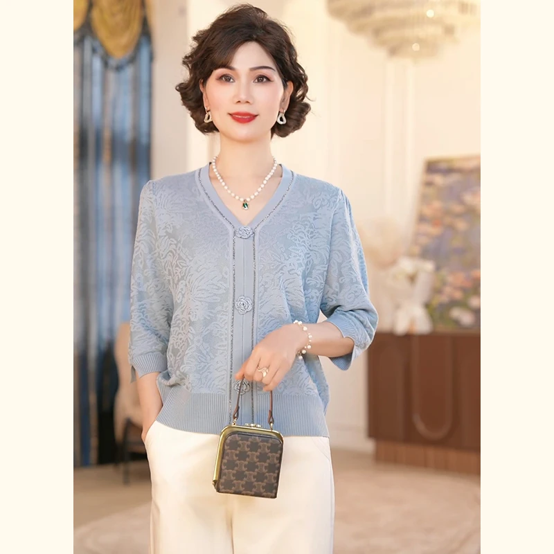 中年妈妈春装立体花朵装饰针织衫2025新款洋气中老年女装宽松上衣