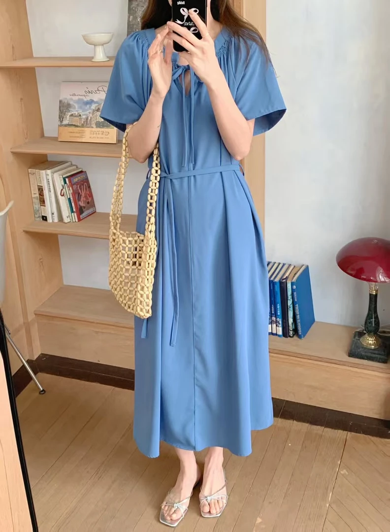 法式蓝色收腰显瘦连衣裙气质长裙多巴胺穿搭慵懒风夏季新款纯色