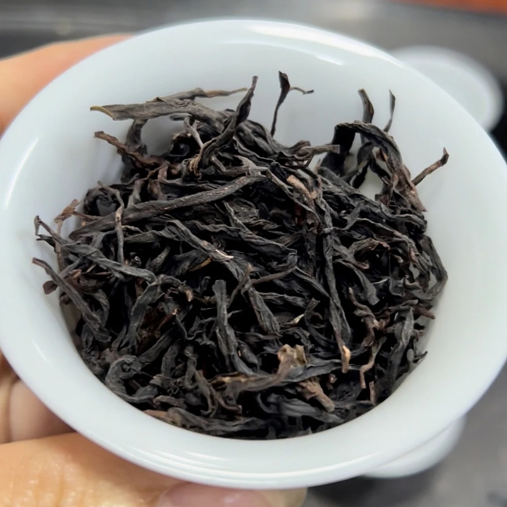 潮州凤凰单丛茶正春碳焙乌岽老枞水仙浓香型韵味回甘好