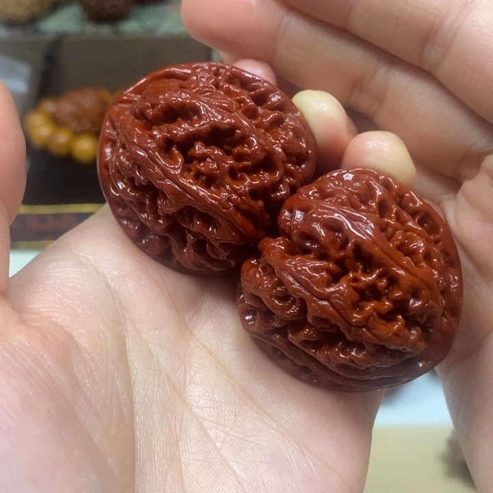 用***0文玩核桃吊坠粗筋