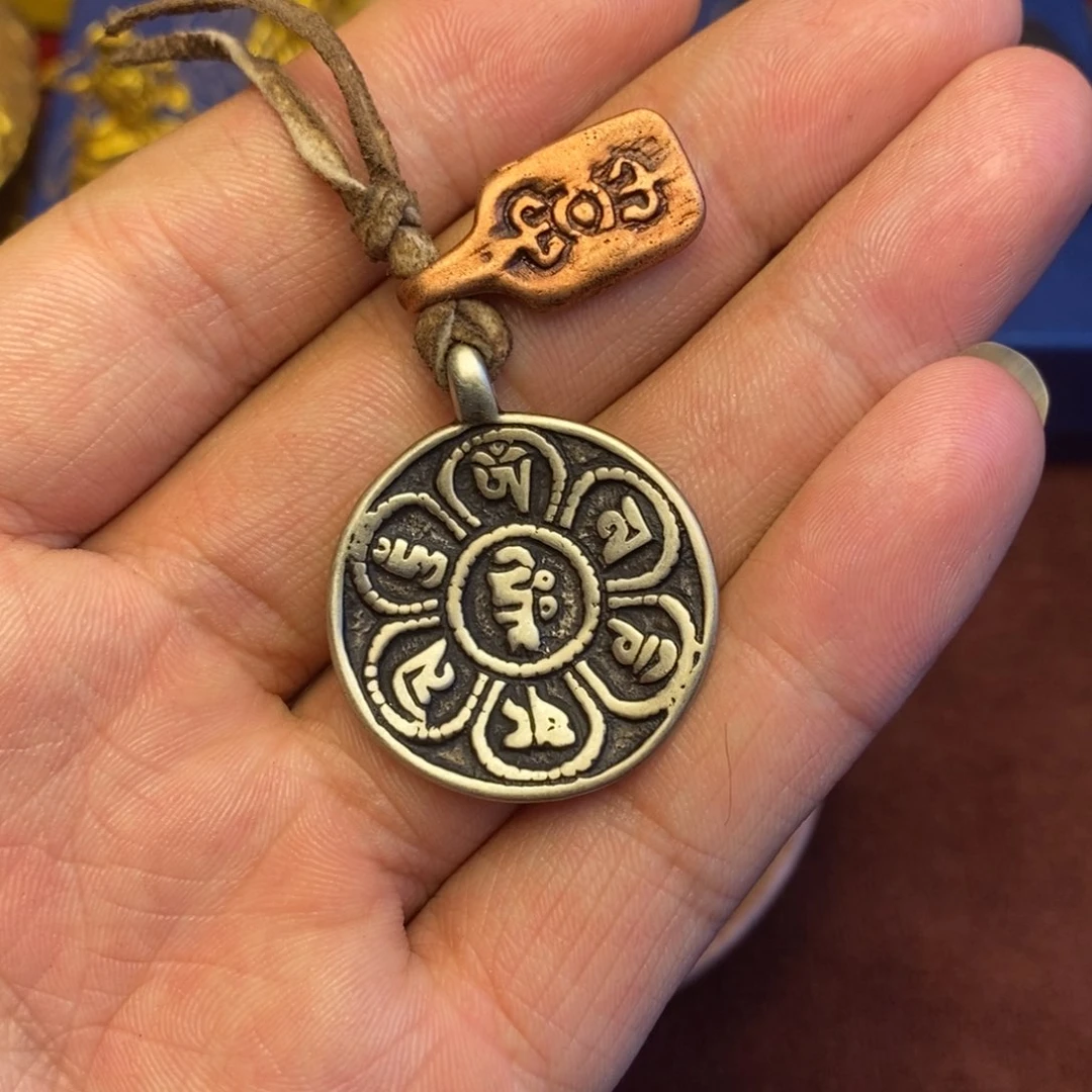 泥塑?****?藏传牌子。。。。