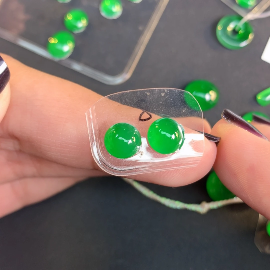 翡翠裸石翡翠6.7-6.81-4.12