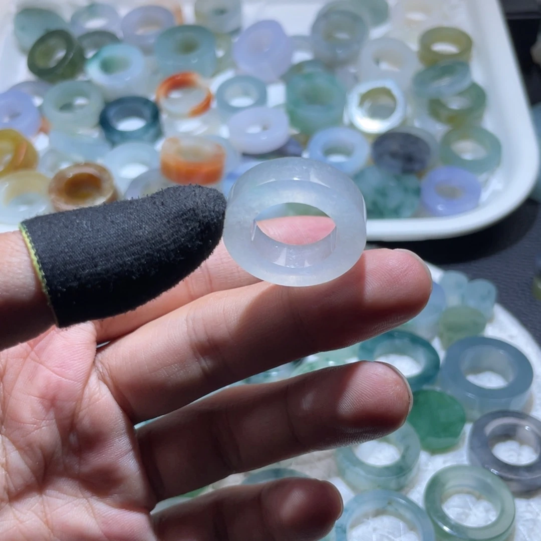 定制翡翠未镶嵌天然翡翠
